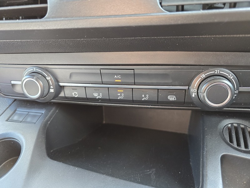 Peugeot Partner BlueHDi 1000 Professional - U91265