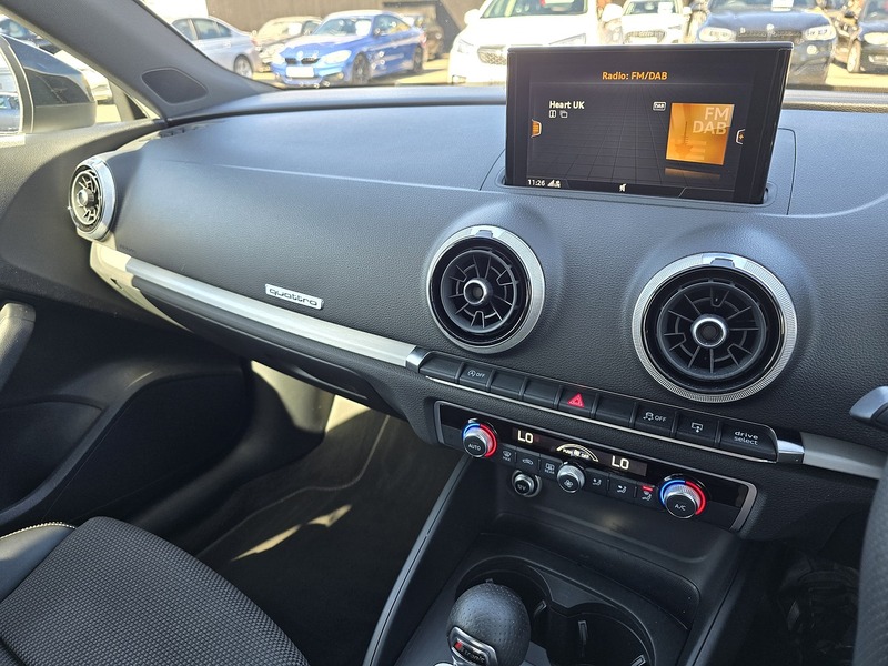 Audi A3 TDI Black Edition - U91268
