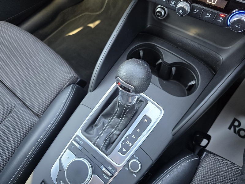Audi A3 TDI Black Edition - U91268