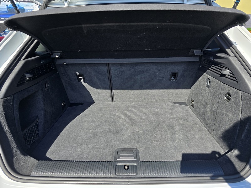 Audi A3 TDI Black Edition - U91268