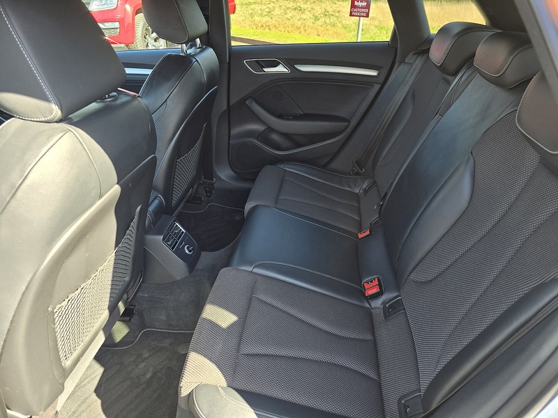 Audi A3 TDI Black Edition - U91268