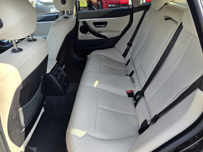 BMW 4 Series Gran Coupe 420d Luxury - U91273