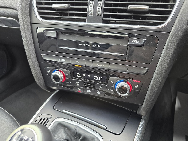 Audi A4 TFSI SE Technik - U91289