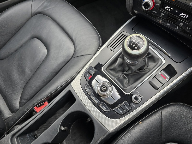 Audi A4 TFSI SE Technik - U91289
