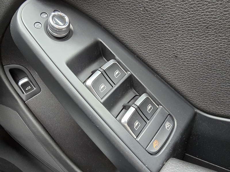 Audi A4 TFSI SE Technik - U91289