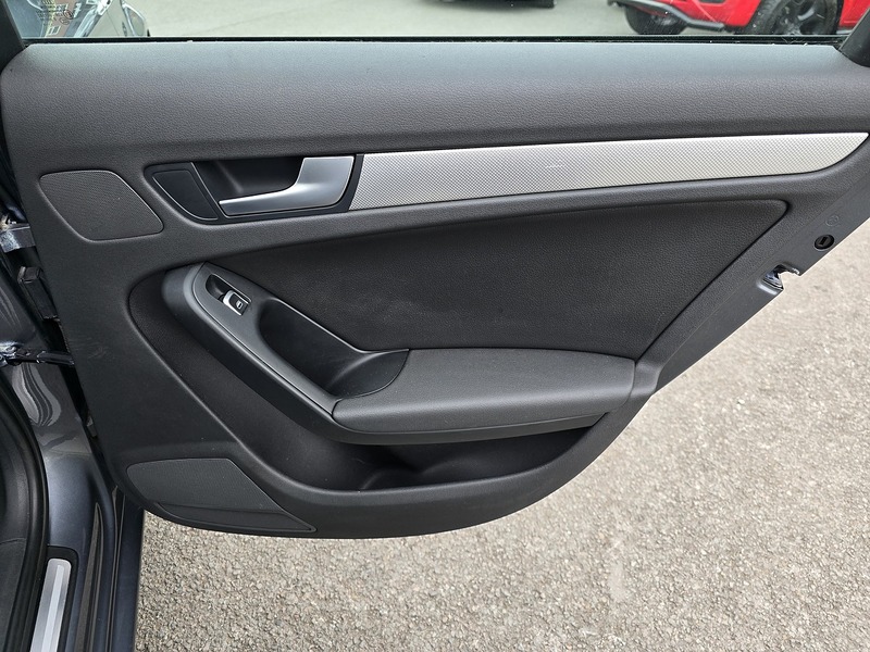 Audi A4 TFSI SE Technik - U91289