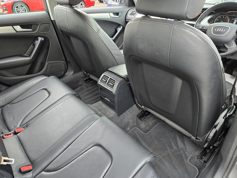 Audi A4 TFSI SE Technik - U91289