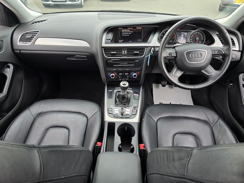 Audi A4 TFSI SE Technik - U91289