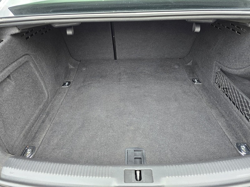 Audi A4 TFSI SE Technik - U91289
