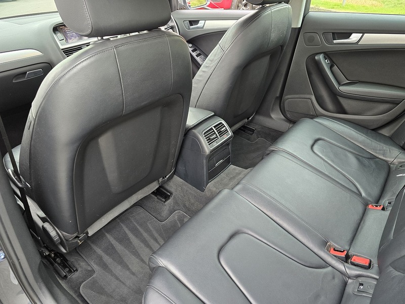 Audi A4 TFSI SE Technik - U91289