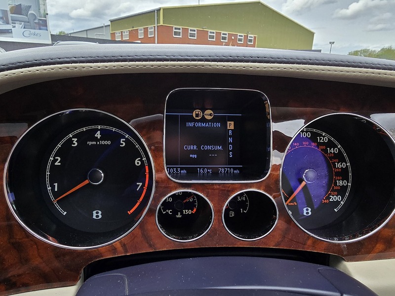 Bentley Continental W12 Flying Spur - U91293