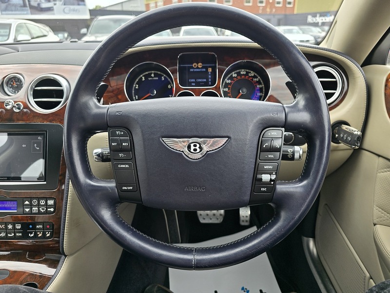 Bentley Continental W12 Flying Spur - U91293