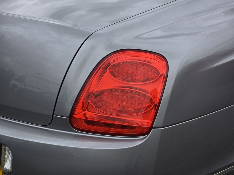 Bentley Continental W12 Flying Spur - U91293