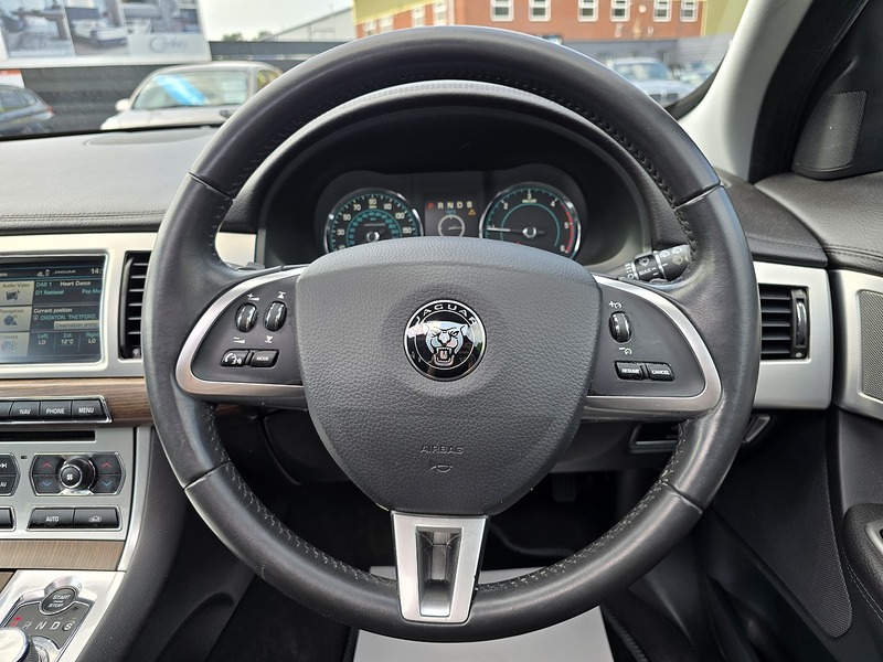 Jaguar XF d Luxury - U91295