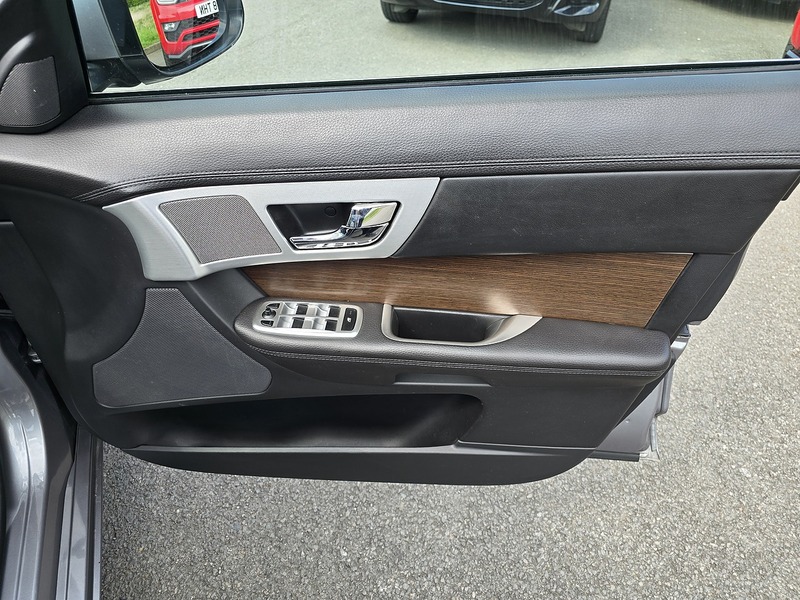 Jaguar XF d Luxury - U91295