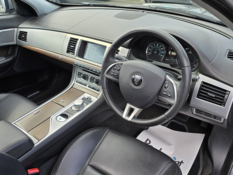 Jaguar XF d Luxury - U91295