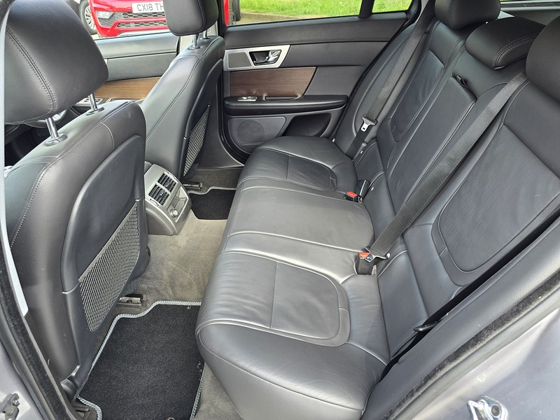 Jaguar XF d Luxury - U91295