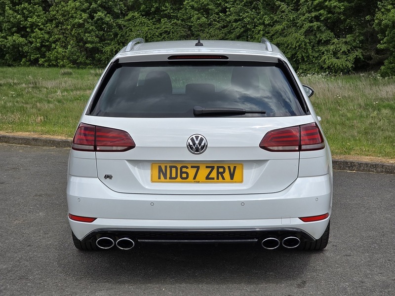 Volkswagen Golf TSI R - U91322