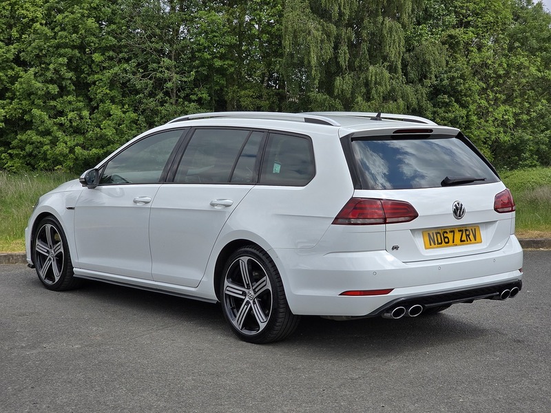 Volkswagen Golf TSI R - U91322