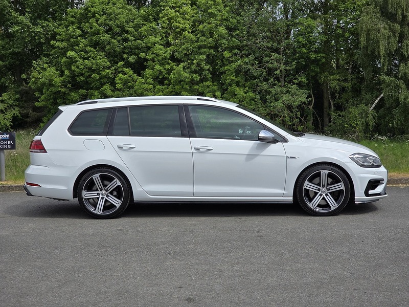 Volkswagen Golf TSI R - U91322