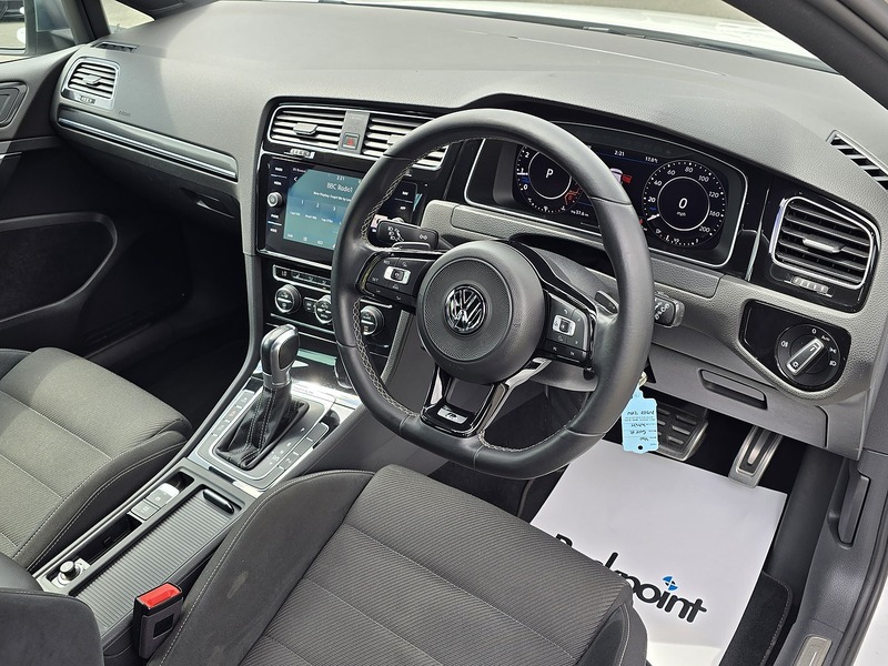 Volkswagen Golf TSI R - U91322