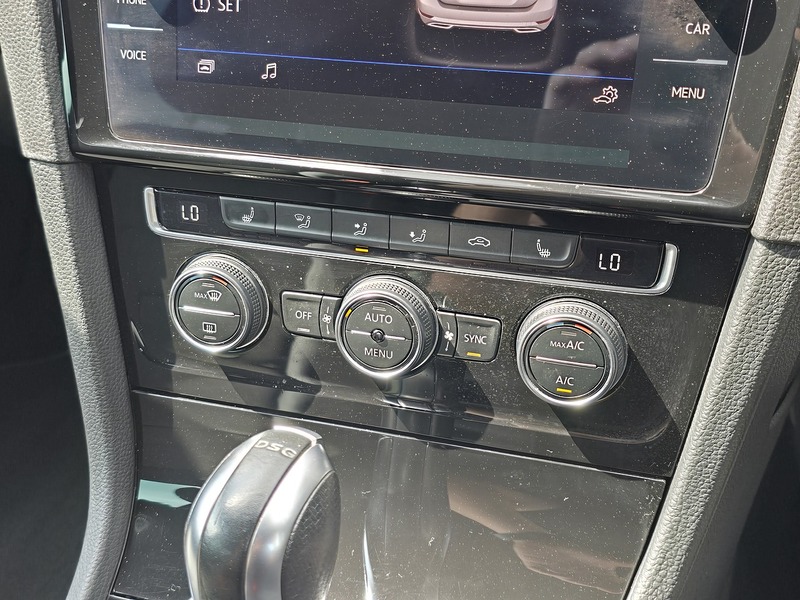 Volkswagen Golf TSI R - U91322