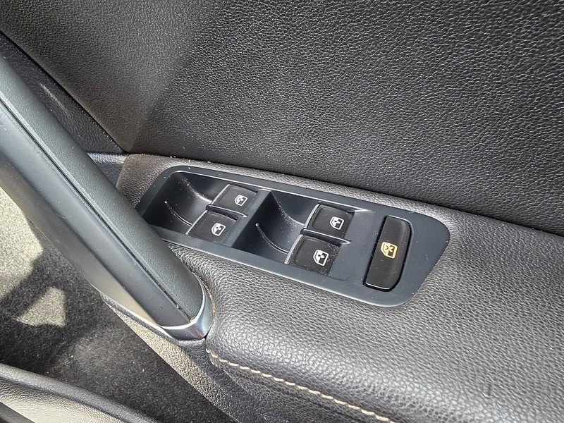 Volkswagen Golf TSI R - U91322