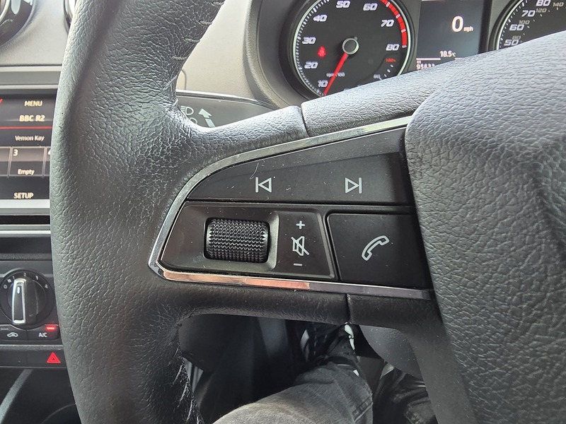 SEAT Ibiza SE - U91323