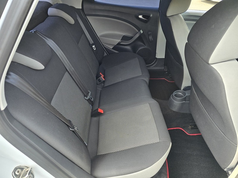 SEAT Ibiza SE - U91323