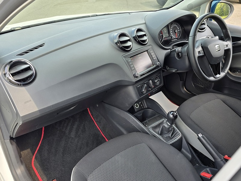 SEAT Ibiza SE - U91323