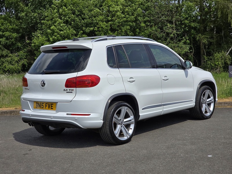 Volkswagen Tiguan TDI BlueMotion Tech R-Line - U91326