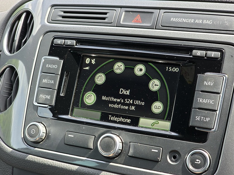Volkswagen Tiguan TDI BlueMotion Tech R-Line - U91326