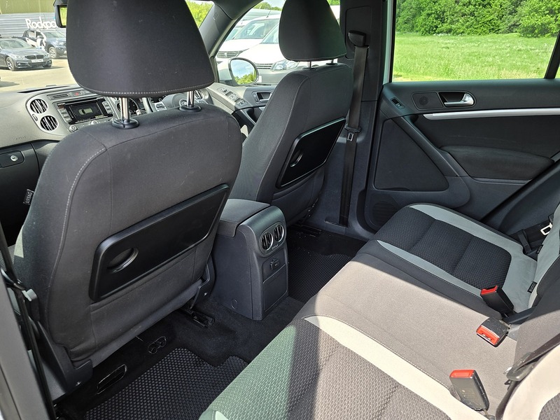 Volkswagen Tiguan TDI BlueMotion Tech R-Line - U91326