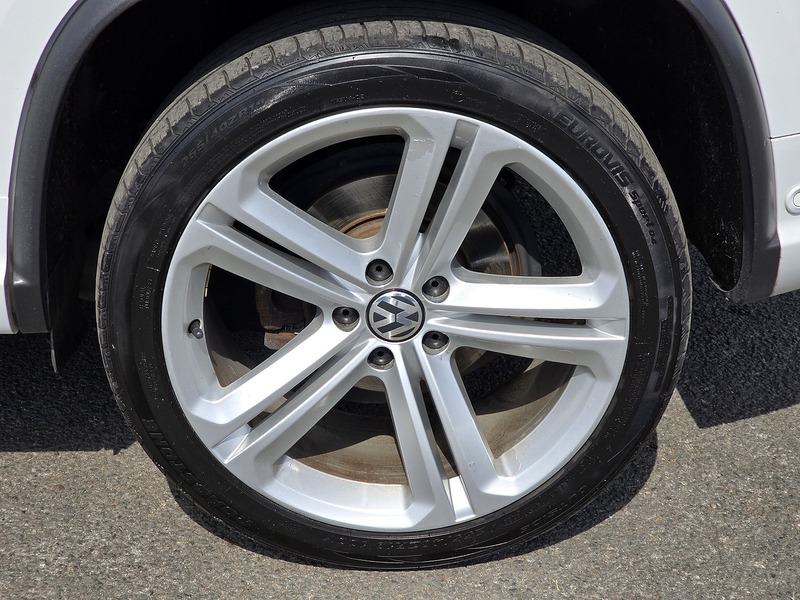 Volkswagen Tiguan TDI BlueMotion Tech R-Line - U91326