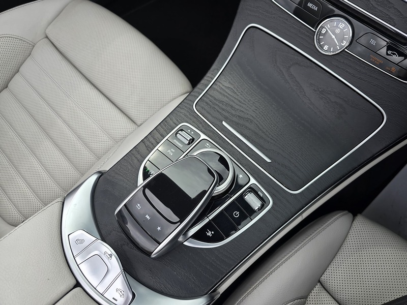 Mercedes-Benz C Class C220d AMG Line - U91327