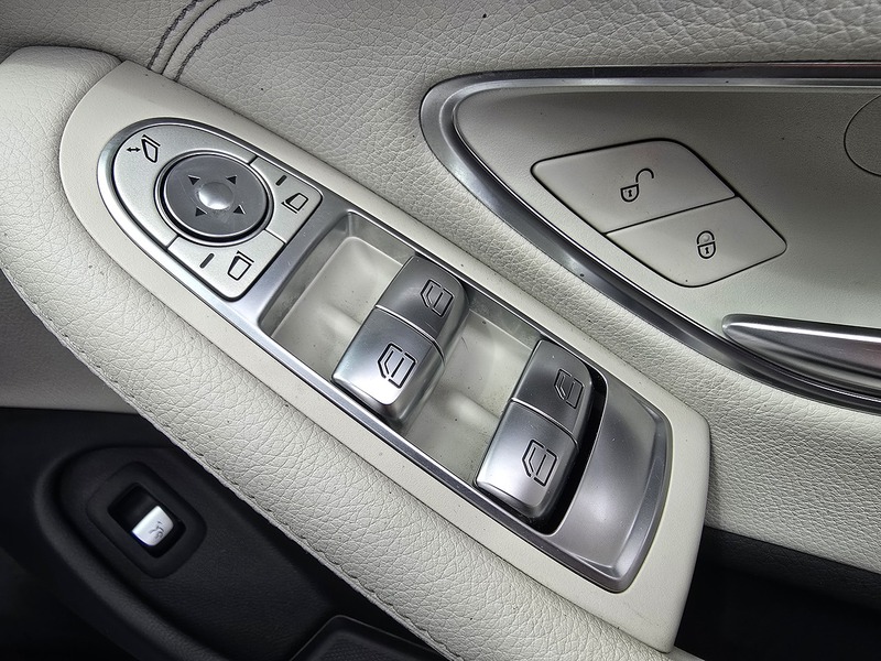 Mercedes-Benz C Class C220d AMG Line - U91327