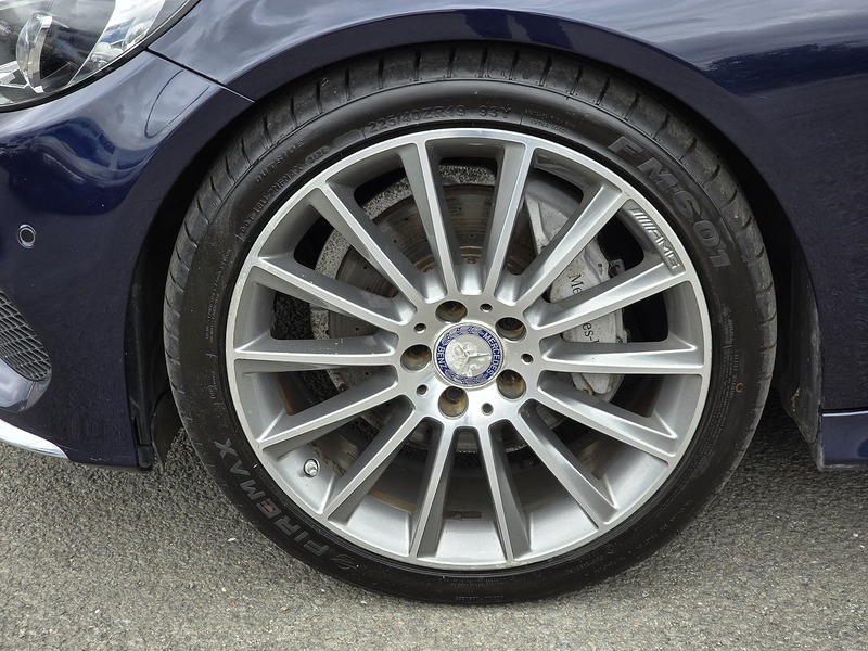 Mercedes-Benz C Class C220d AMG Line - U91327