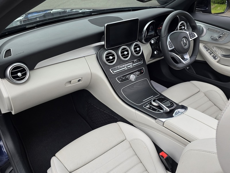 Mercedes-Benz C Class C220d AMG Line - U91327