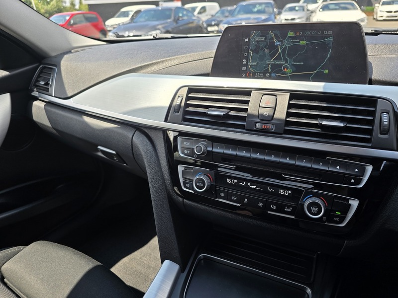 BMW 3 Series 318i Sport - U91341