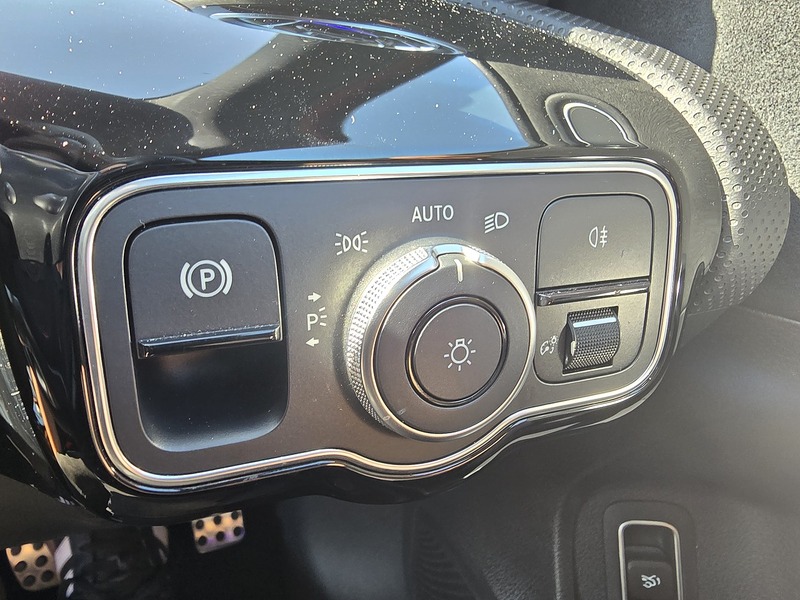 Mercedes-Benz A Class A200 AMG Line - U91350