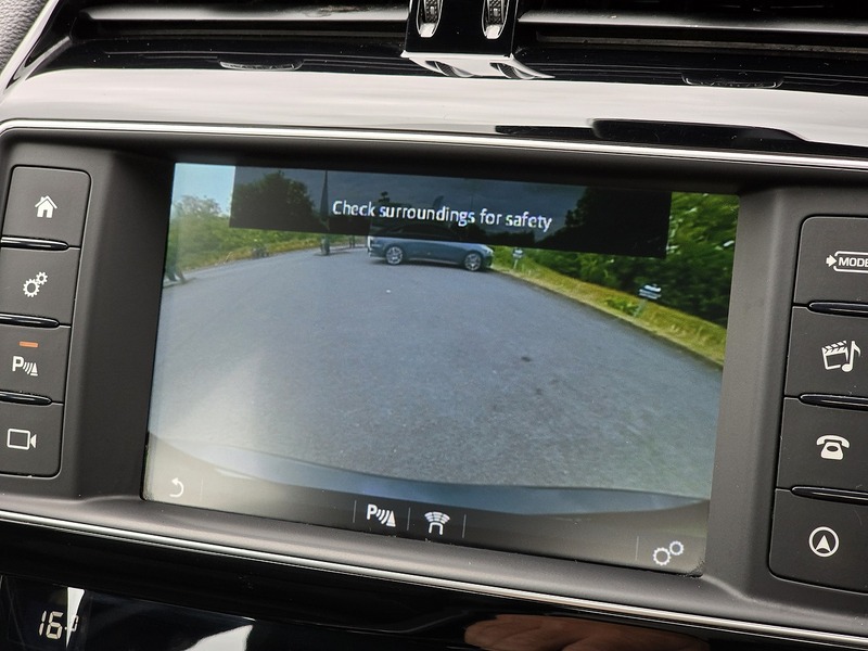 Jaguar XE d Prestige - U91358