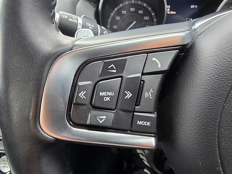 Jaguar XE d Prestige - U91358