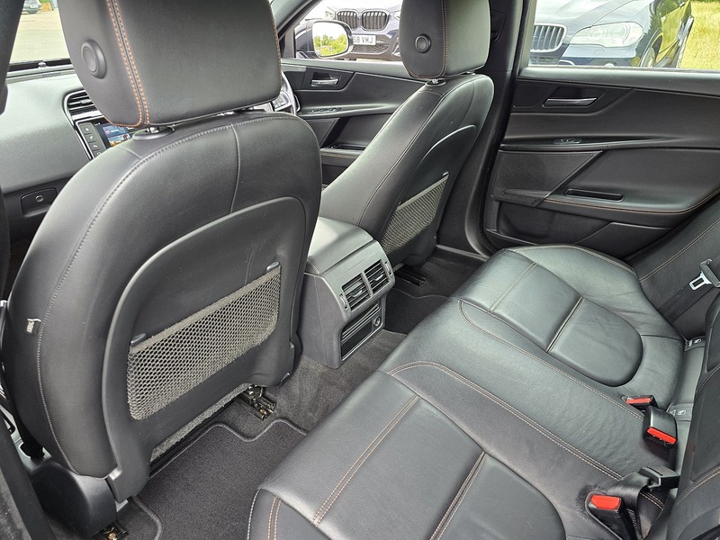 Jaguar XE d Prestige - U91358