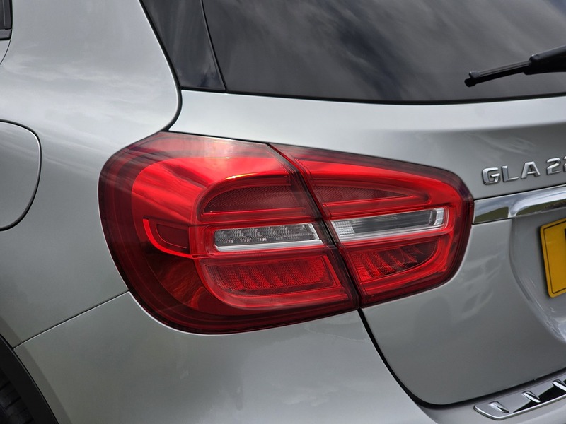 Mercedes-Benz GLA GLA220d AMG Line - U91381