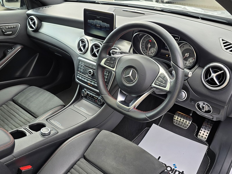 Mercedes-Benz GLA GLA220d AMG Line - U91381