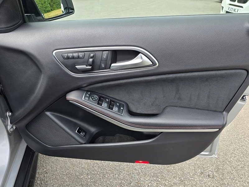 Mercedes-Benz GLA GLA220d AMG Line - U91381