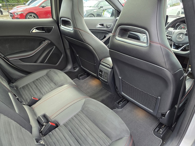 Mercedes-Benz GLA GLA220d AMG Line - U91381