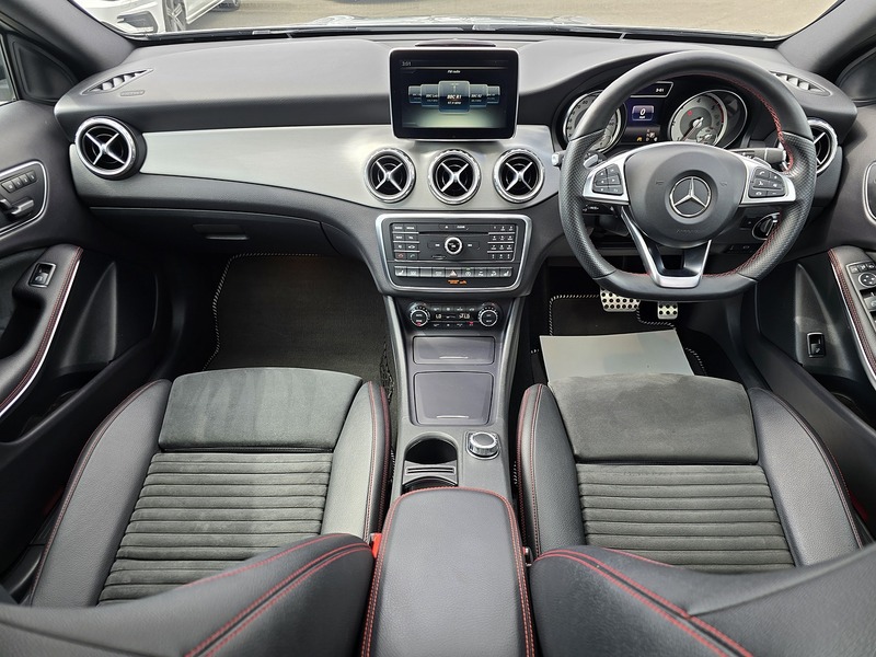 Mercedes-Benz GLA GLA220d AMG Line - U91381