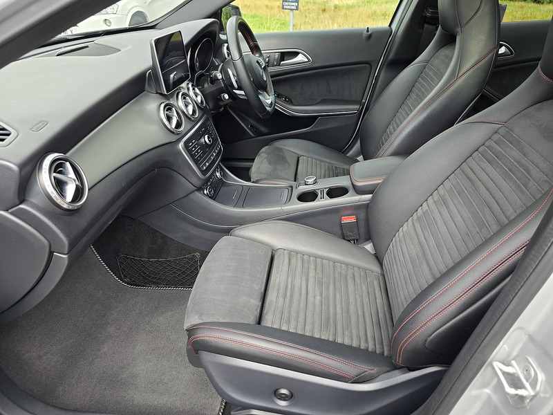 Mercedes-Benz GLA GLA220d AMG Line - U91381