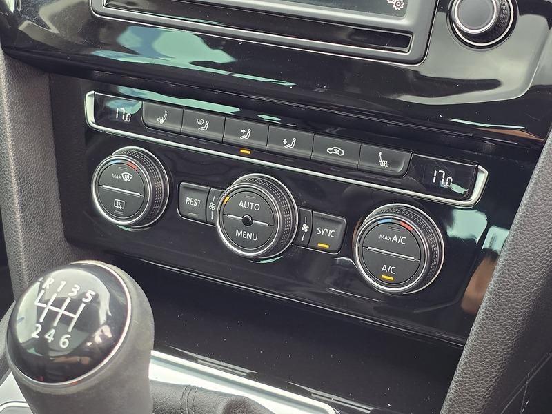 Volkswagen Passat TDI BlueMotion Tech GT - U91391